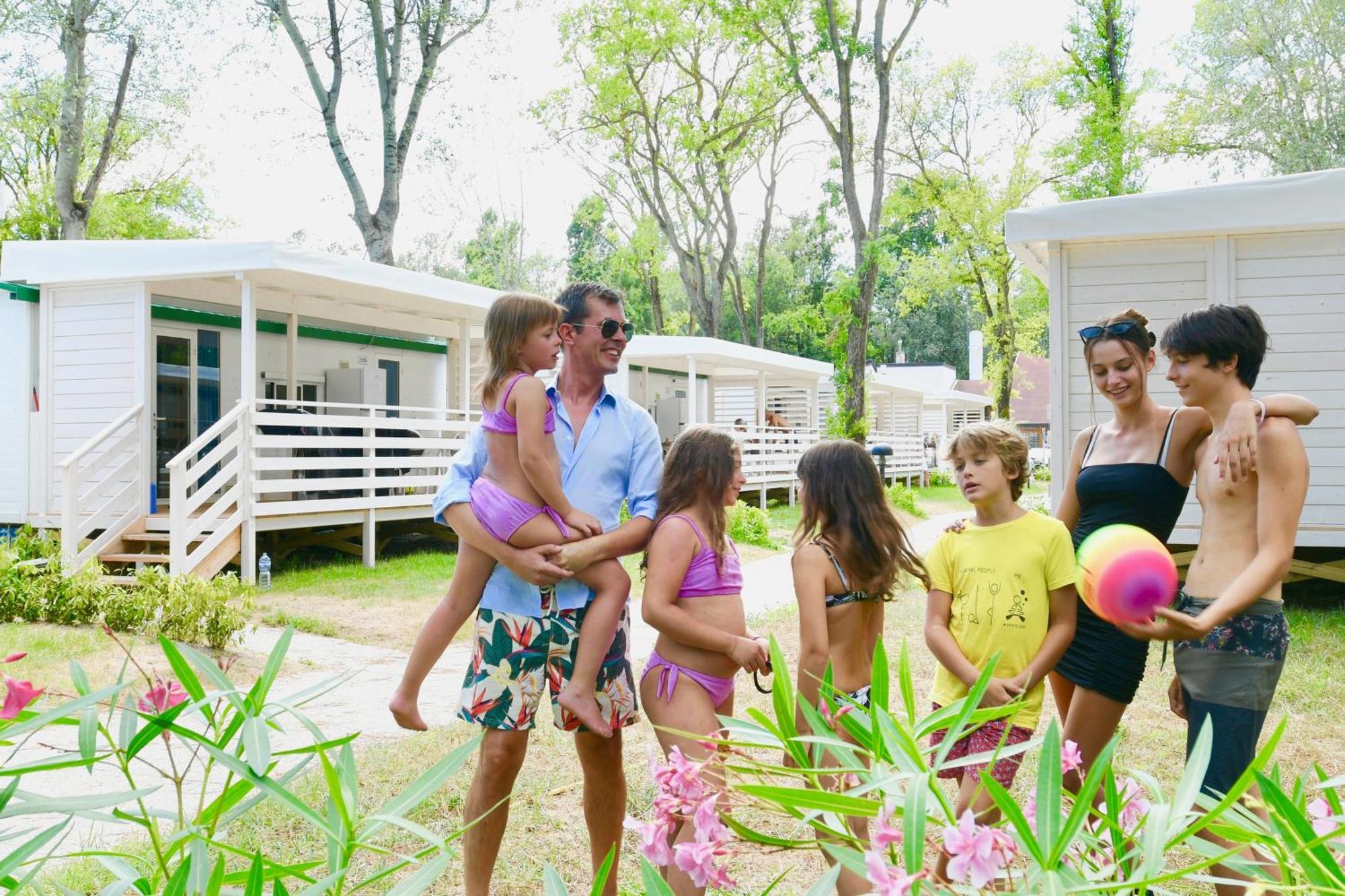 Isamar Holiday Village Ca Lino エクステリア 写真 Families at a campsite
